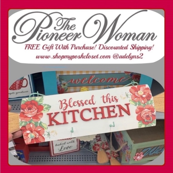 Last One HTF 🌺 New Pioneer Woman Blessed this KITCHEN Rolling Pin Sign w/ Hooks - Picture 4 of 5